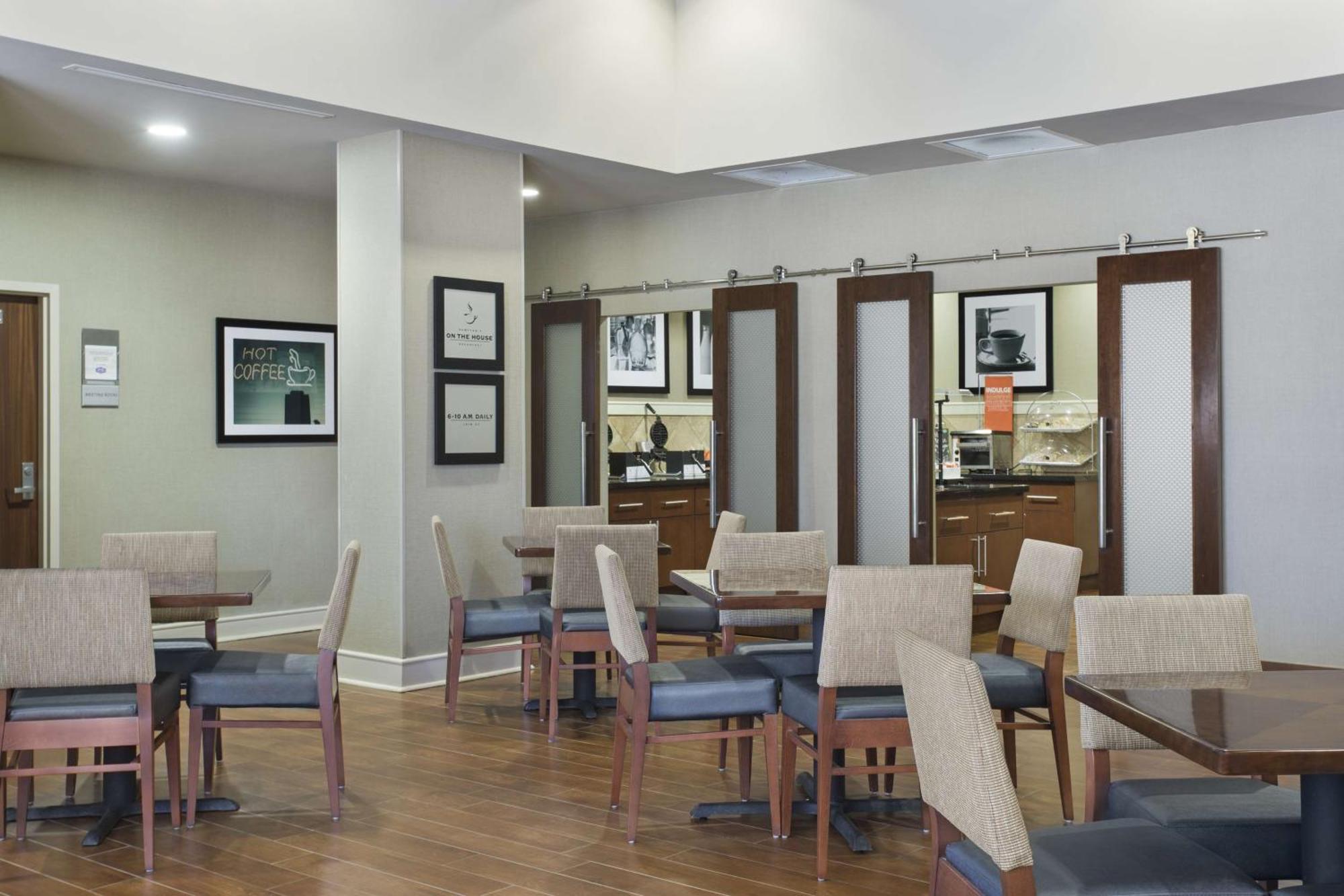 Hampton Inn & Suites Little Rock-Downtown Bagian luar foto
